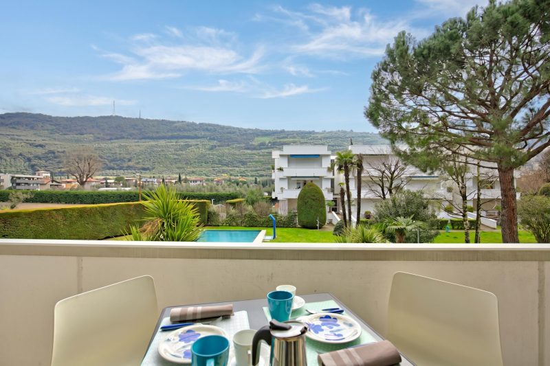 Garden & Surf Residenza By Max with Pool & Balcony