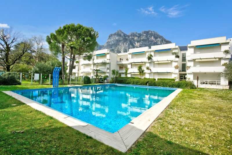 Garden & Surf Residenza By Max with Pool & Balcony