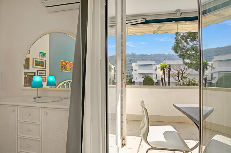Garden & Surf Residenza By Max with Pool & Balcony