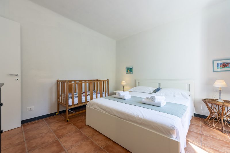Yard Apartment with Balcony in Vernazza