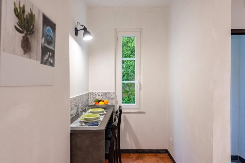 Yard Apartment with Balcony in Vernazza