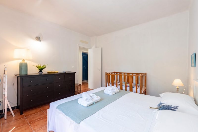 Yard Apartment with Balcony in Vernazza