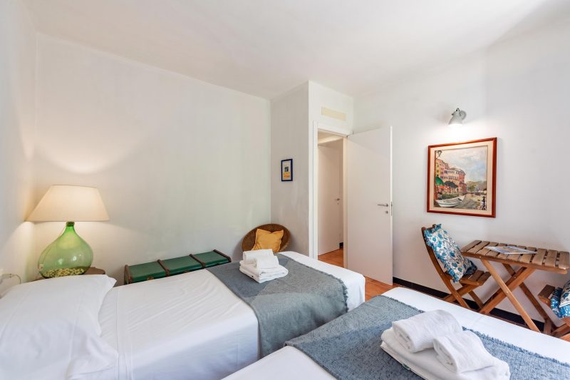 Yard Apartment with Balcony in Vernazza