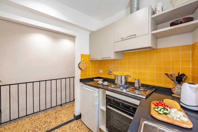 Charming Apartment with Balcony In Vernazza