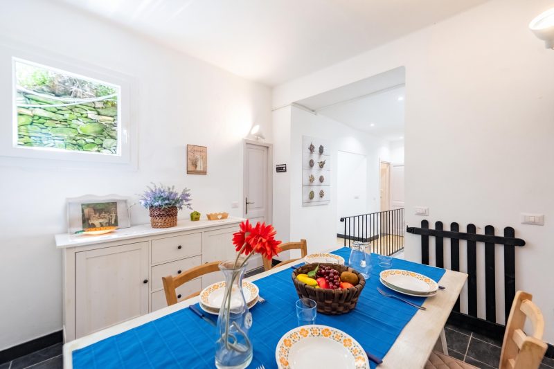 Charming Apartment with Balcony In Vernazza