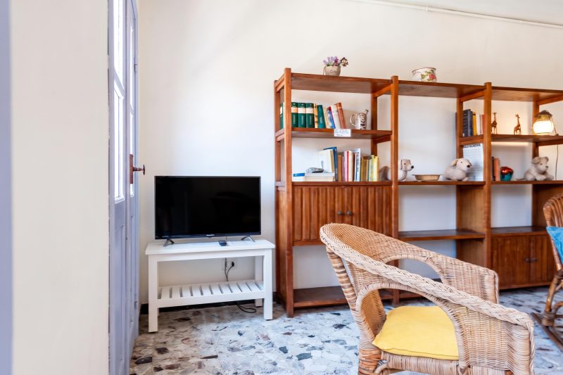 Charming Apartment with Balcony In Vernazza