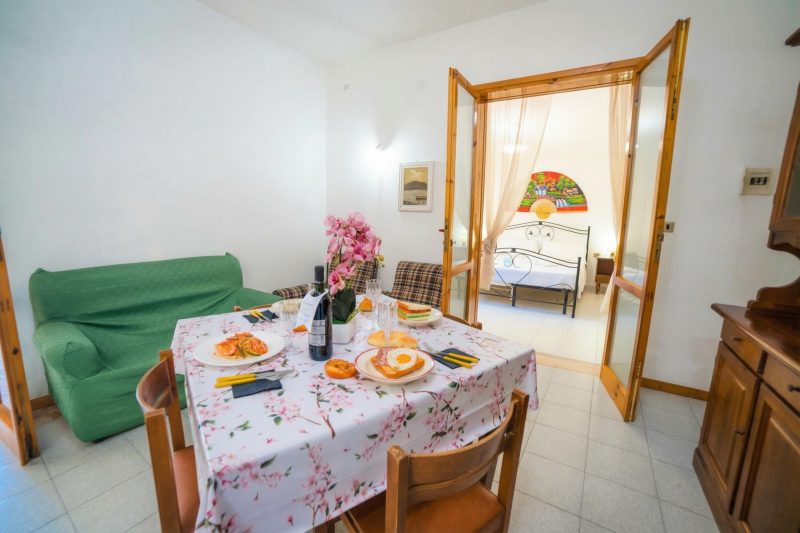 Villetta Fresca With Garden Near The Sea