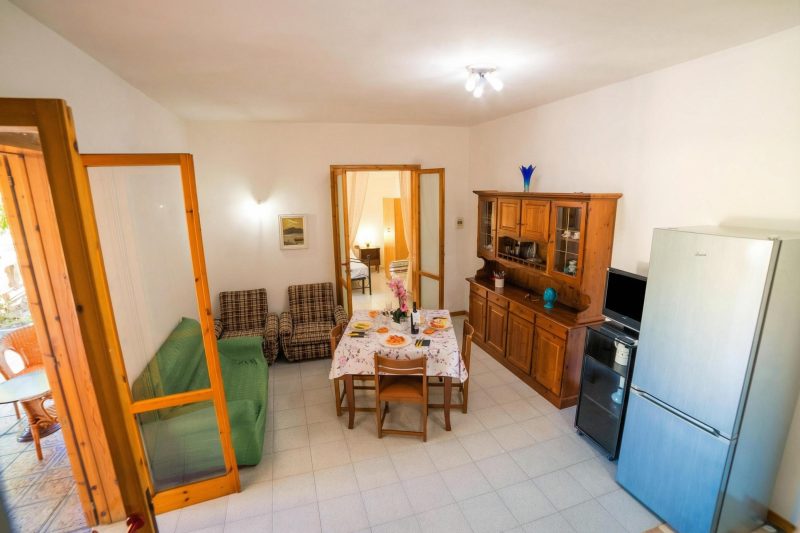 Villetta Fresca With Garden Near The Sea