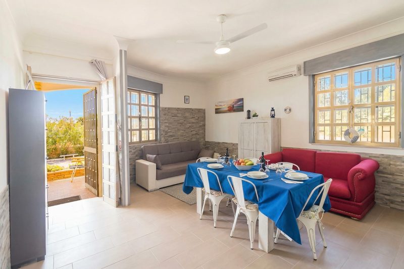 Villa Milon Near The Sea