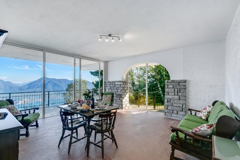 Lago Azzurro Villa: Infinity Lake View
