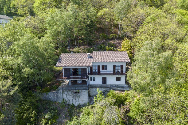 Lago Azzurro Villa: Infinity Lake View