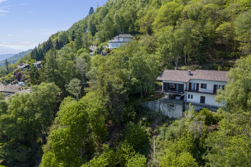Lago Azzurro Villa: Infinity Lake View
