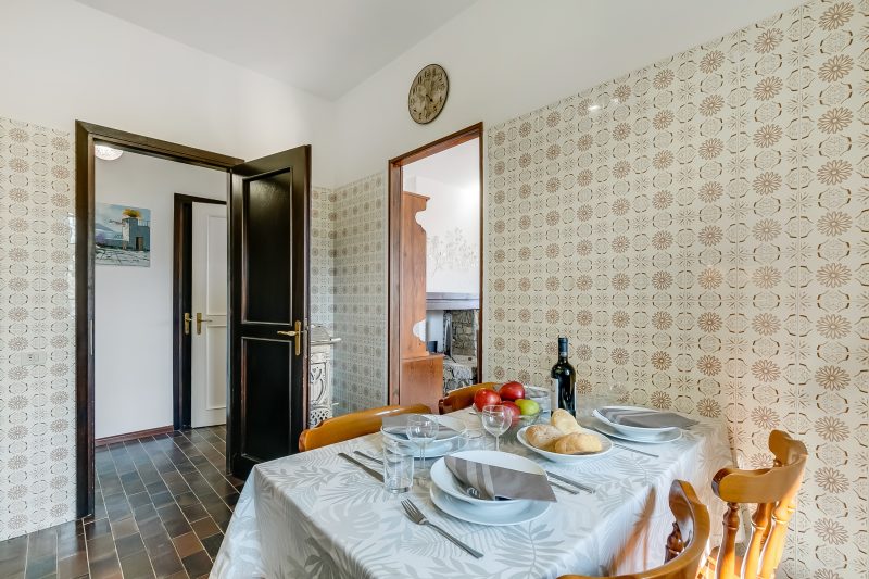 Lago Azzurro Villa: Infinity Lake View