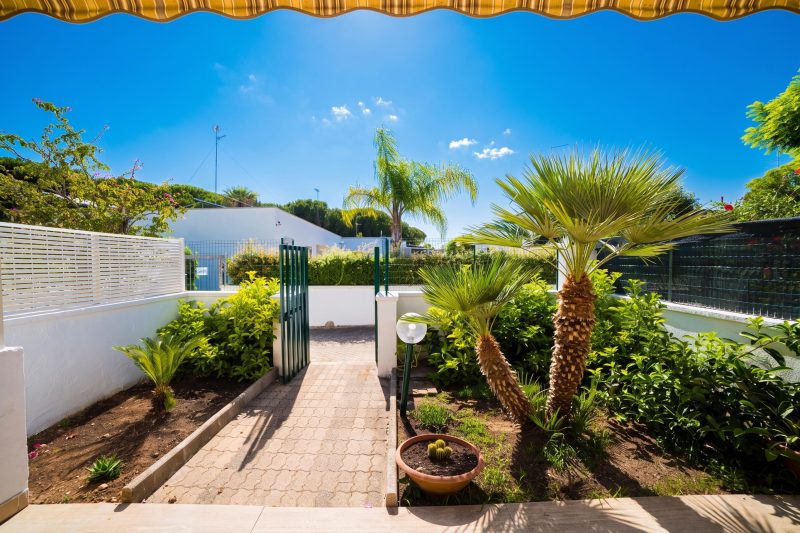 Villetta Tesea In Residence Near The Sea