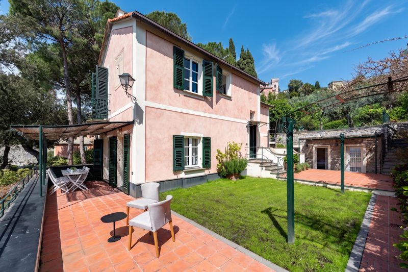 Wonderful Villa with Sea View Terrace In Mulinetti