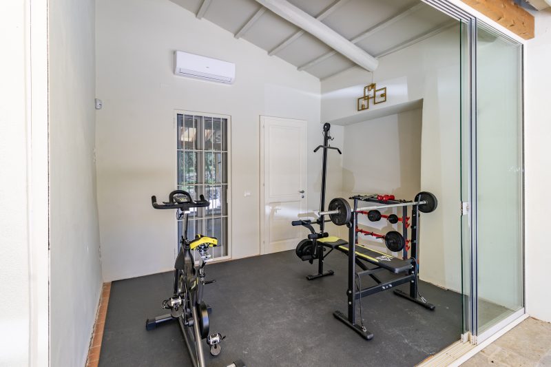 Villa Chimera Green 10 with Pool & Gym