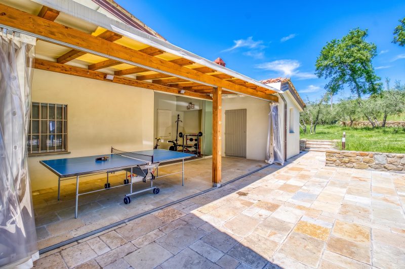 Villa Chimera Green 10 with Pool & Gym