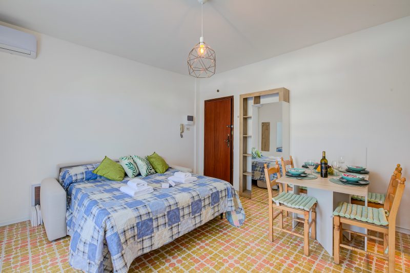 Missy Apartment Peschiera del Garda Studio w/ Parking