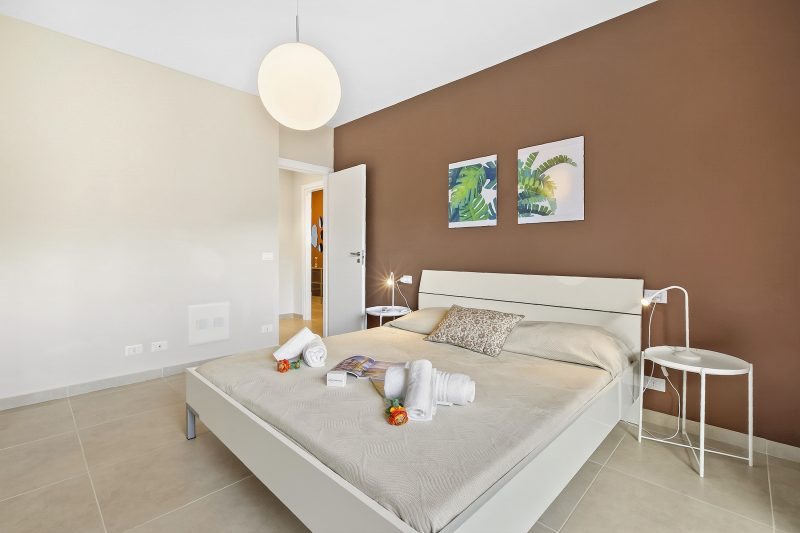 The Golden View: 2-Bed Apartment w/ AC
