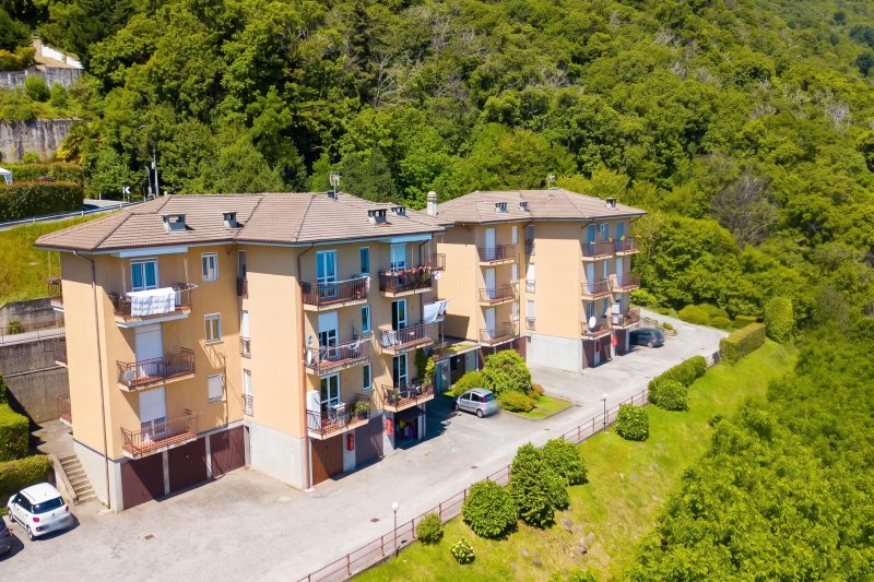 The Golden View: 2-Bed Apartment w/ AC