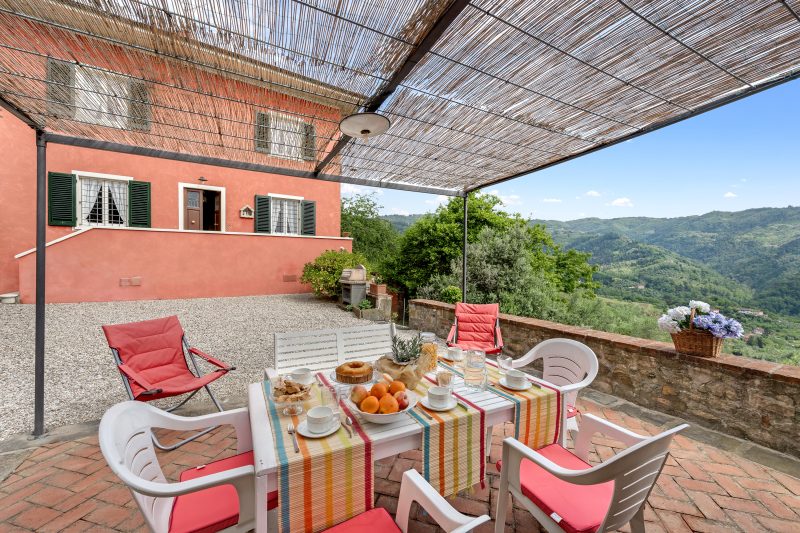 Villa Ortensie - Garden and Views in Marliana