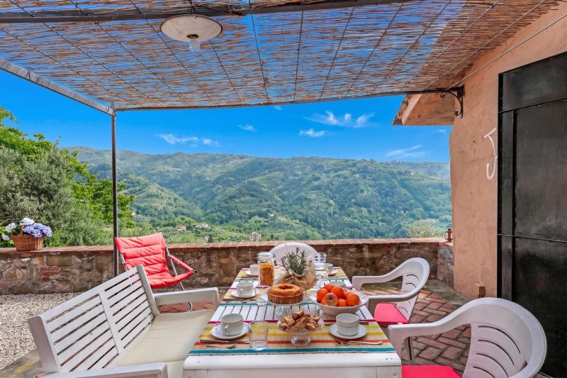 Villa Ortensie - Garden and Views in Marliana