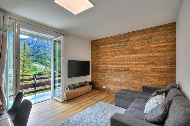 Starkeeper Apartment Ski Base with Balcony Views