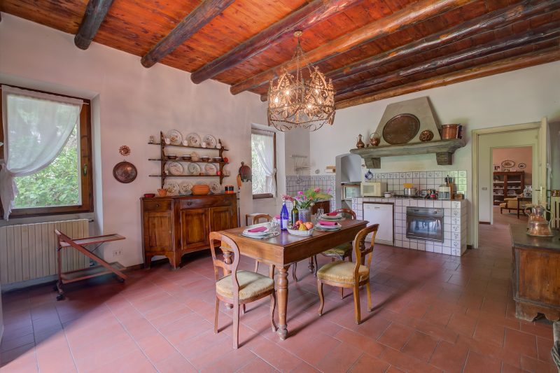 Villa Fiora Tra Le Colline E Il Lago Private Garden + Parking