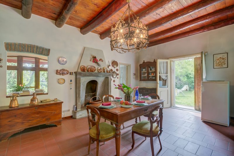 Villa Fiora Tra Le Colline E Il Lago Private Garden + Parking