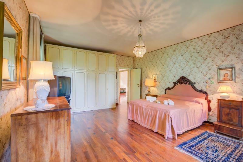 Villa Fiora Tra Le Colline E Il Lago Private Garden + Parking