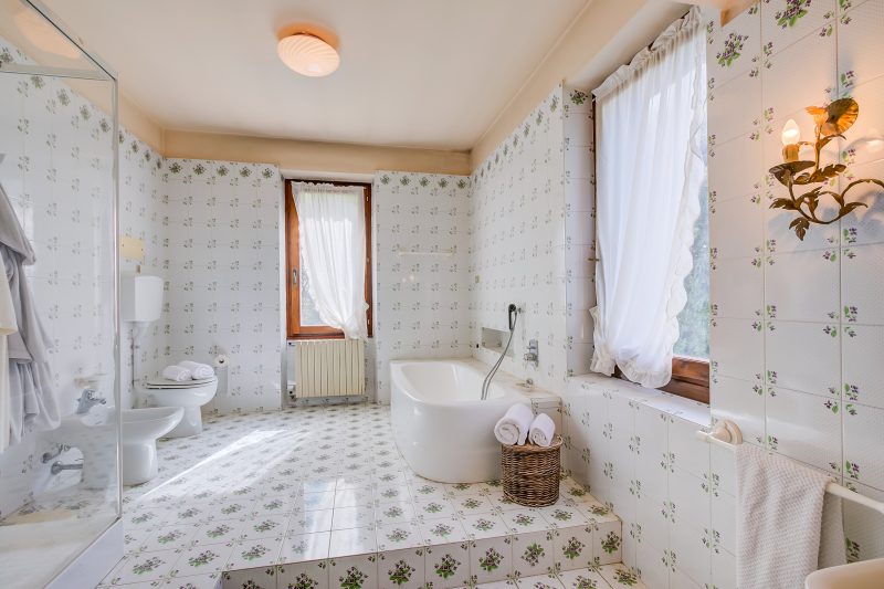 Villa Fiora Tra Le Colline E Il Lago Private Garden + Parking