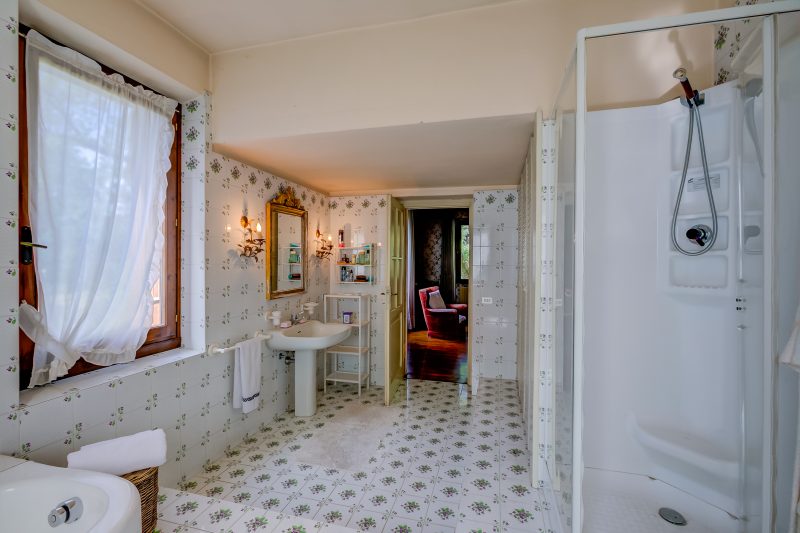Villa Fiora Tra Le Colline E Il Lago Private Garden + Parking