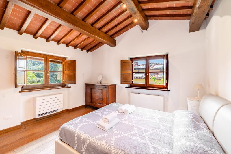 Villa Vittoriano - Tuscan Villa for 7 with Jacuzzi