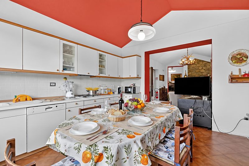 Casa Sant'Anna with Pool - in Garfagnana