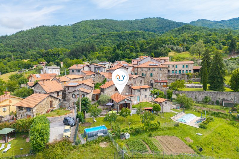 Casa Sant'Anna with Pool - in Garfagnana