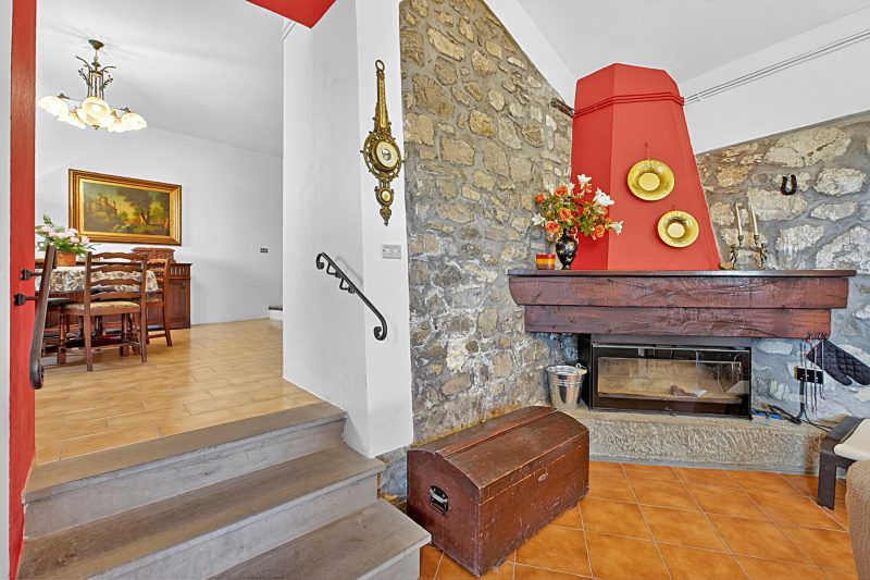 Casa Sant'Anna with Pool - in Garfagnana