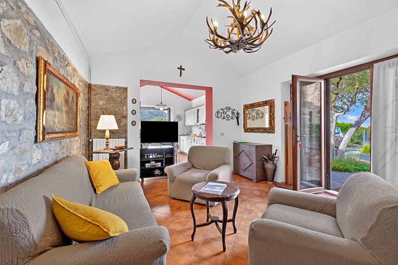 Casa Sant'Anna with Pool - in Garfagnana