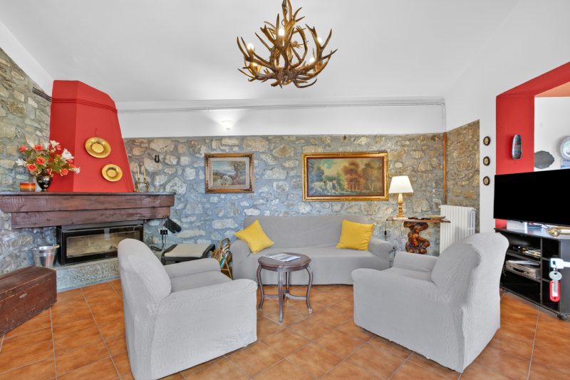 Casa Sant'Anna with Pool - in Garfagnana