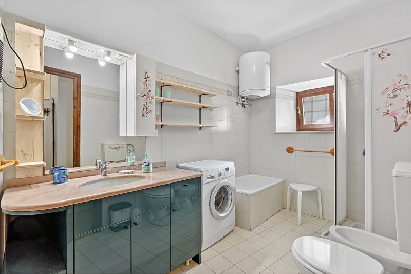 Casa Sant'Anna with Pool - in Garfagnana