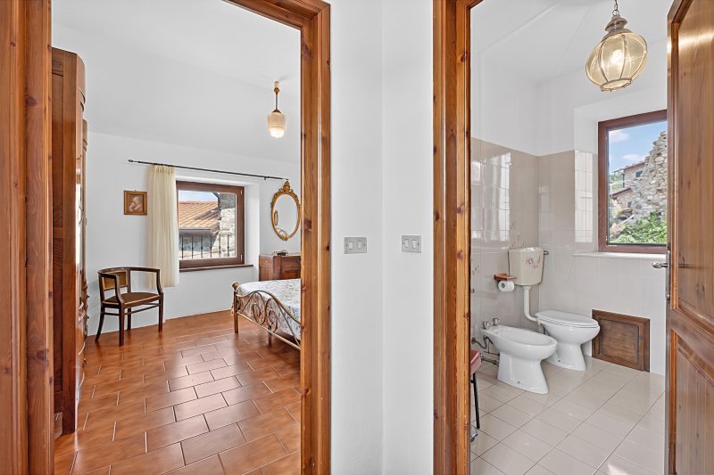 Casa Sant'Anna with Pool - in Garfagnana