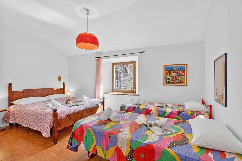 Casa Sant'Anna with Pool - in Garfagnana
