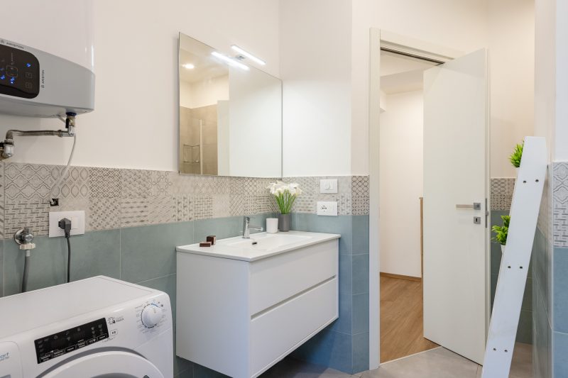 Central Apartment with Private Parking in Genova