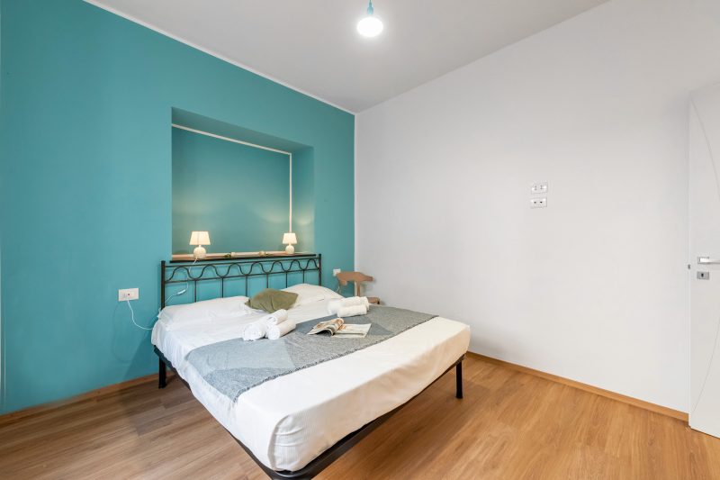 Central Apartment with Private Parking in Genova
