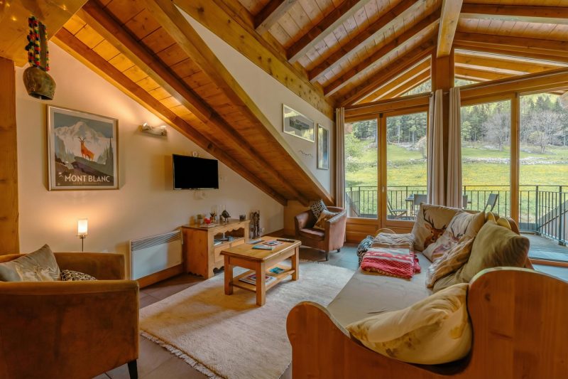 V Loriaz 44: Beside Ski Lift; Pool, Sauna & Gym