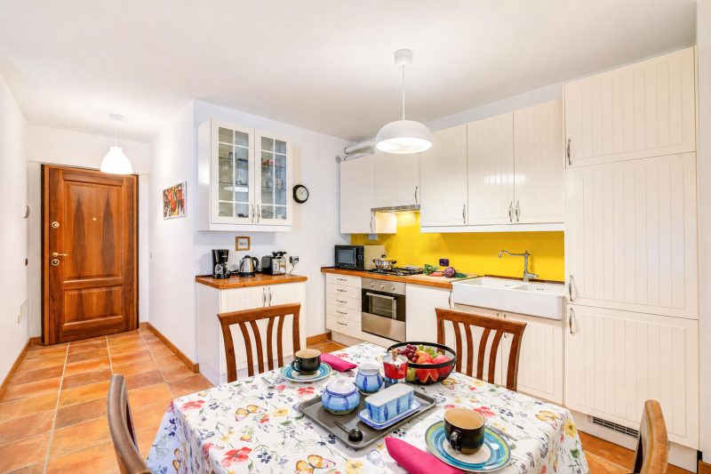La Madonnina Apartment for 2 in Tenno