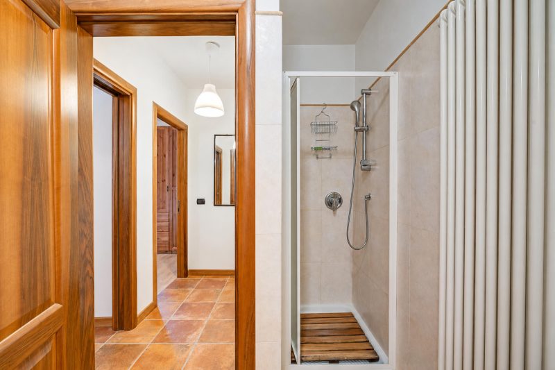 La Madonnina Apartment for 2 in Tenno