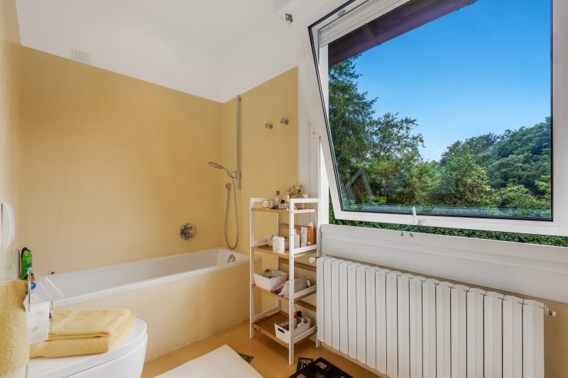 Il Gioiellino: Lake Maggiore Villa with Inside Pool and Sauna