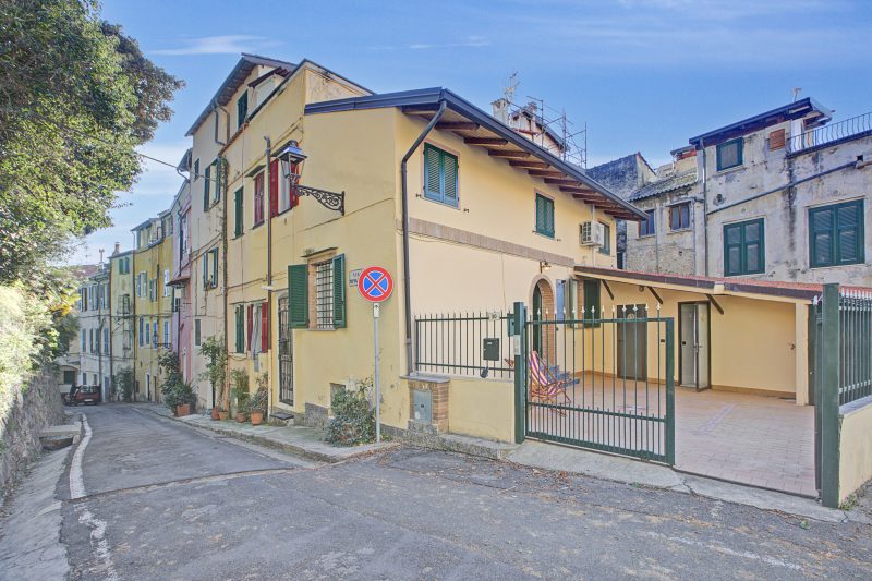 Queen Elena Home Centro Sanremo 2BR w/ Terrace