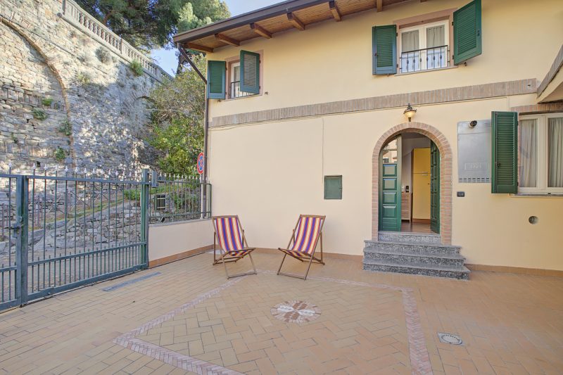 Queen Elena Home Centro Sanremo 2BR w/ Terrace