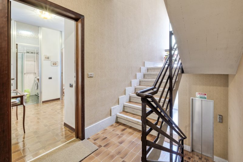 Casa 3 Ponti with Sea-View Balcony and Parking